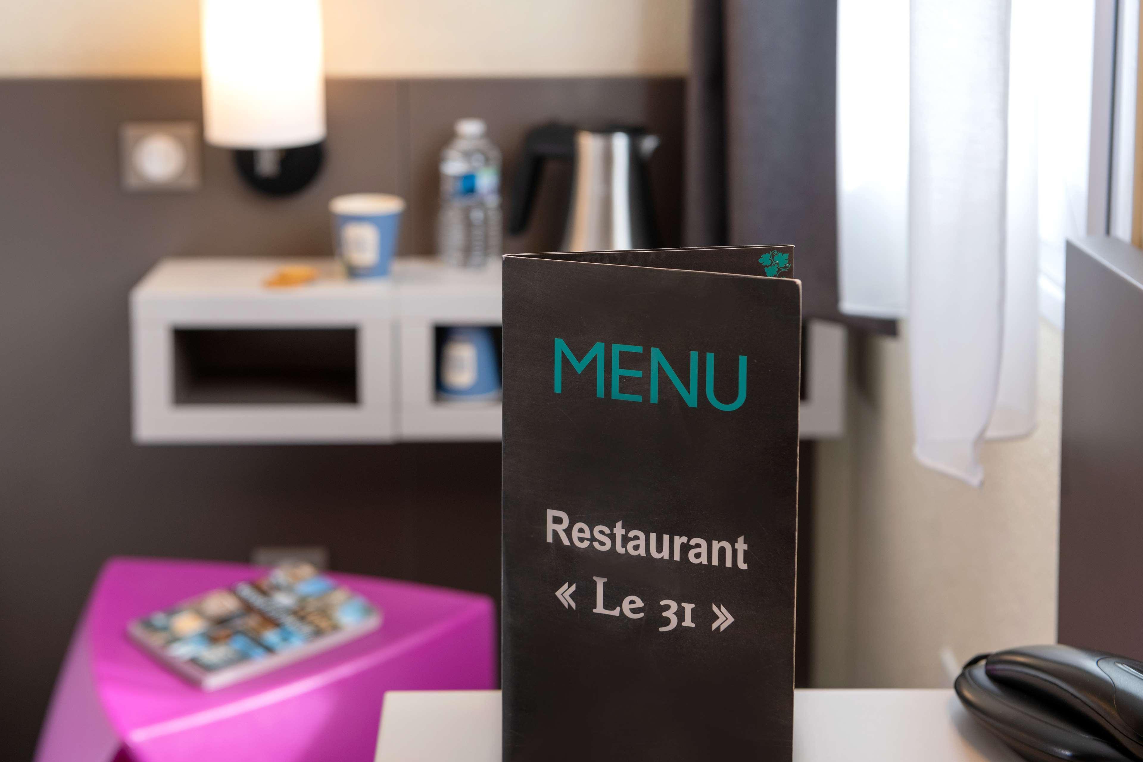 Kyriad Hotel Lyon Живор Екстериор снимка