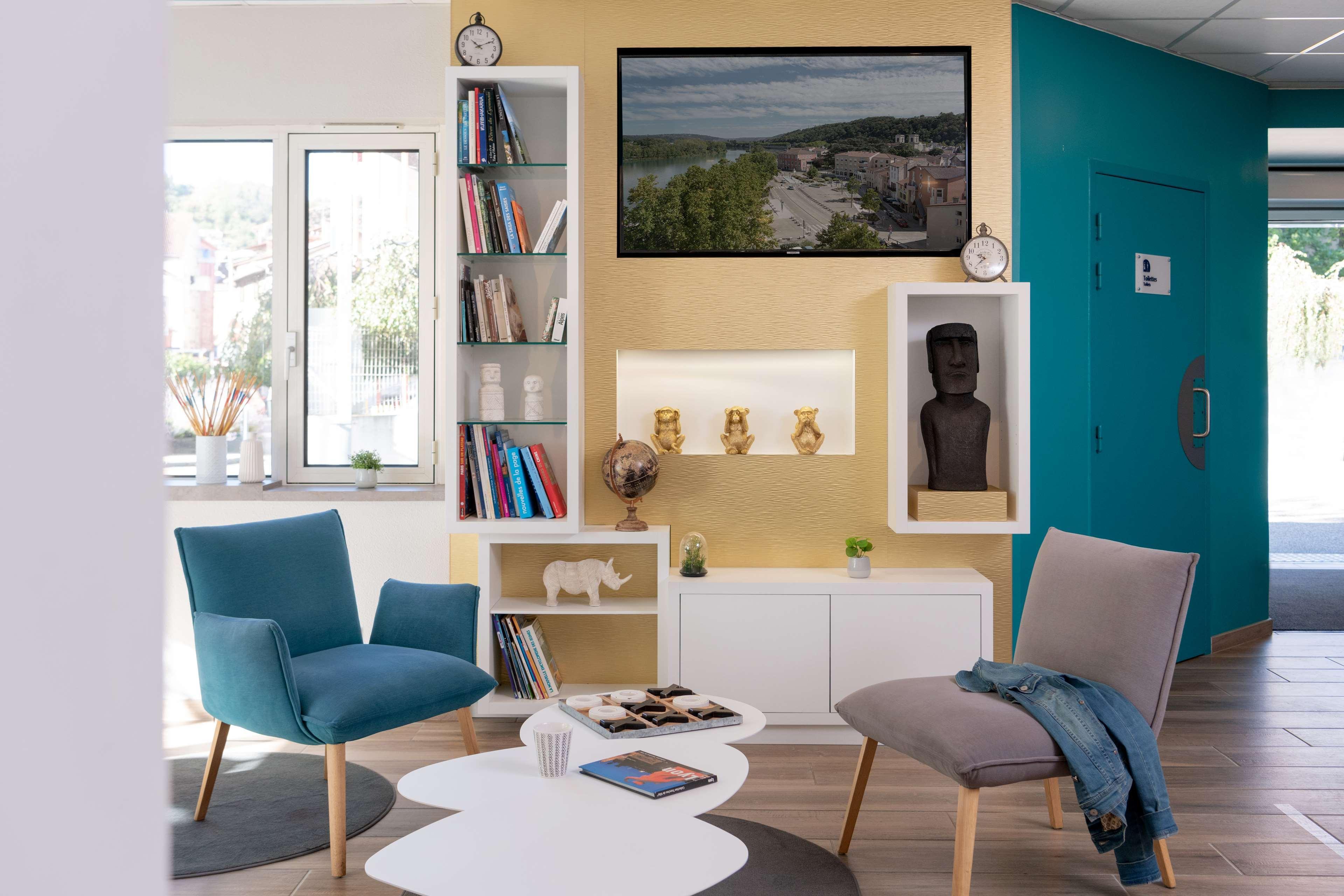 Kyriad Hotel Lyon Живор Екстериор снимка